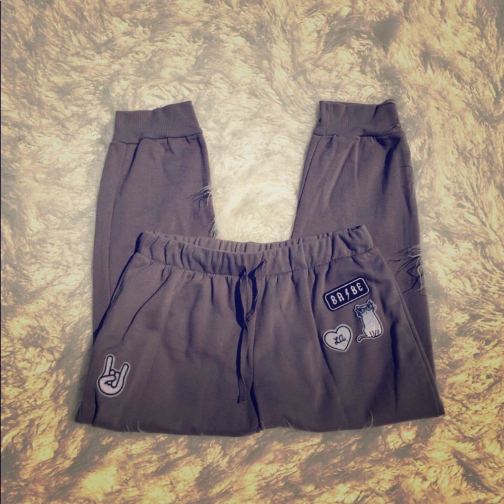 [SOLD] LA Hearts Pacsun Joggers cute patches